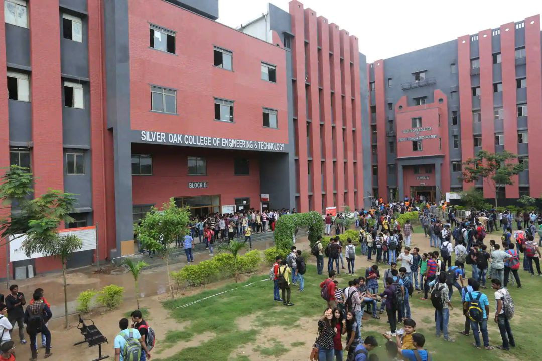 Silver Oak College of Engineering and Technology (SOCET), Ahmedabad – Admission 2025, Courses, Fees, Placements, and Infrastructure